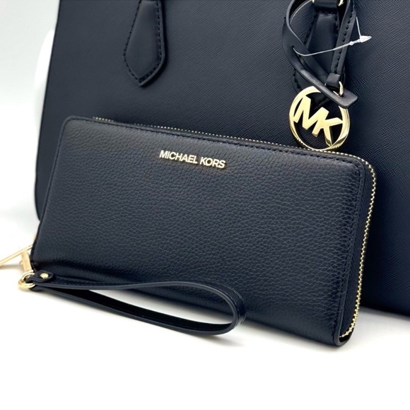 Michael Kors Sheila Medium Satchel Bag & Large Continental Wallet Wristlet Black - Picture 10 of 12
